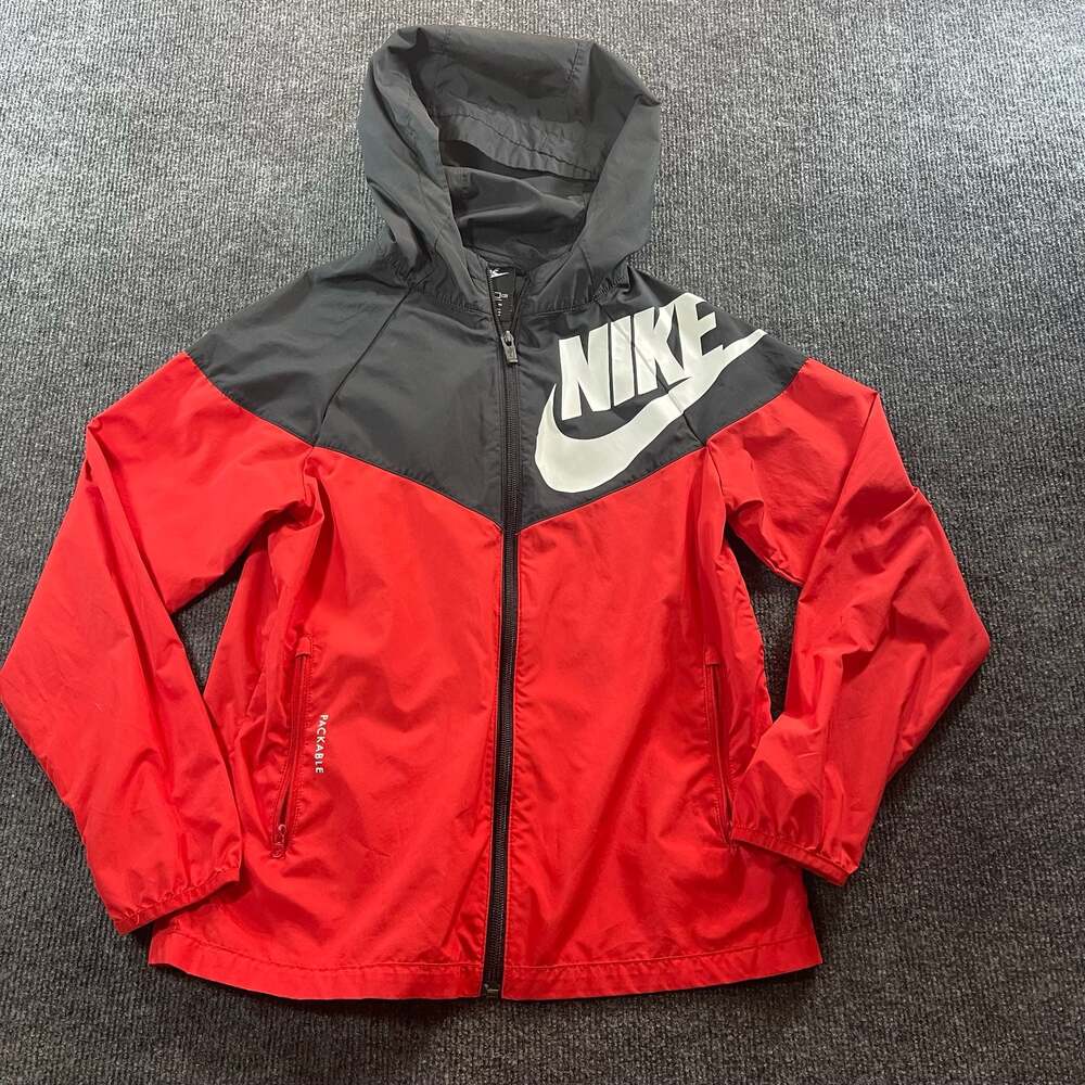 Nike packable loose fit Windrunner.  Youth medium
